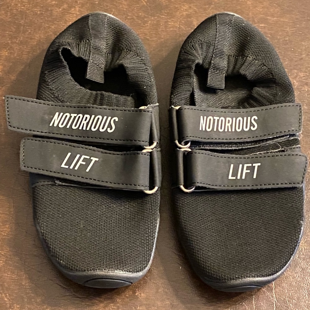 Notorious Lift Black deadlift slippers